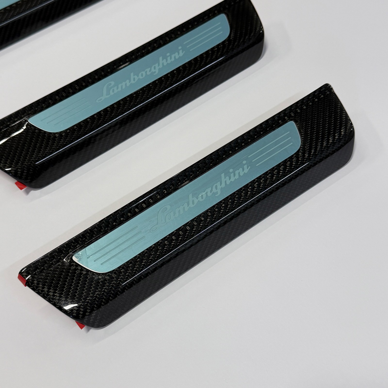 Lamborghini Urus Scuff plate
