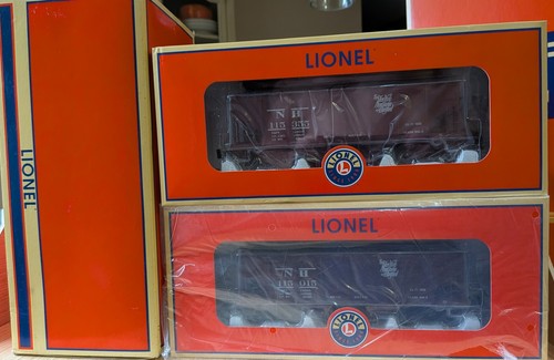 Paquete de 2 tolvas dobles Lionel New Haven escala GLA 50 toneladas 6-81789 | Condition: New