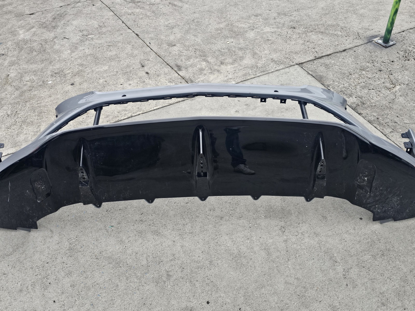 2021-2023 BENTLEY BENTAYGA SPEED FRONT BUMPER W/SPLITTER OEM (NO SHIPPING)