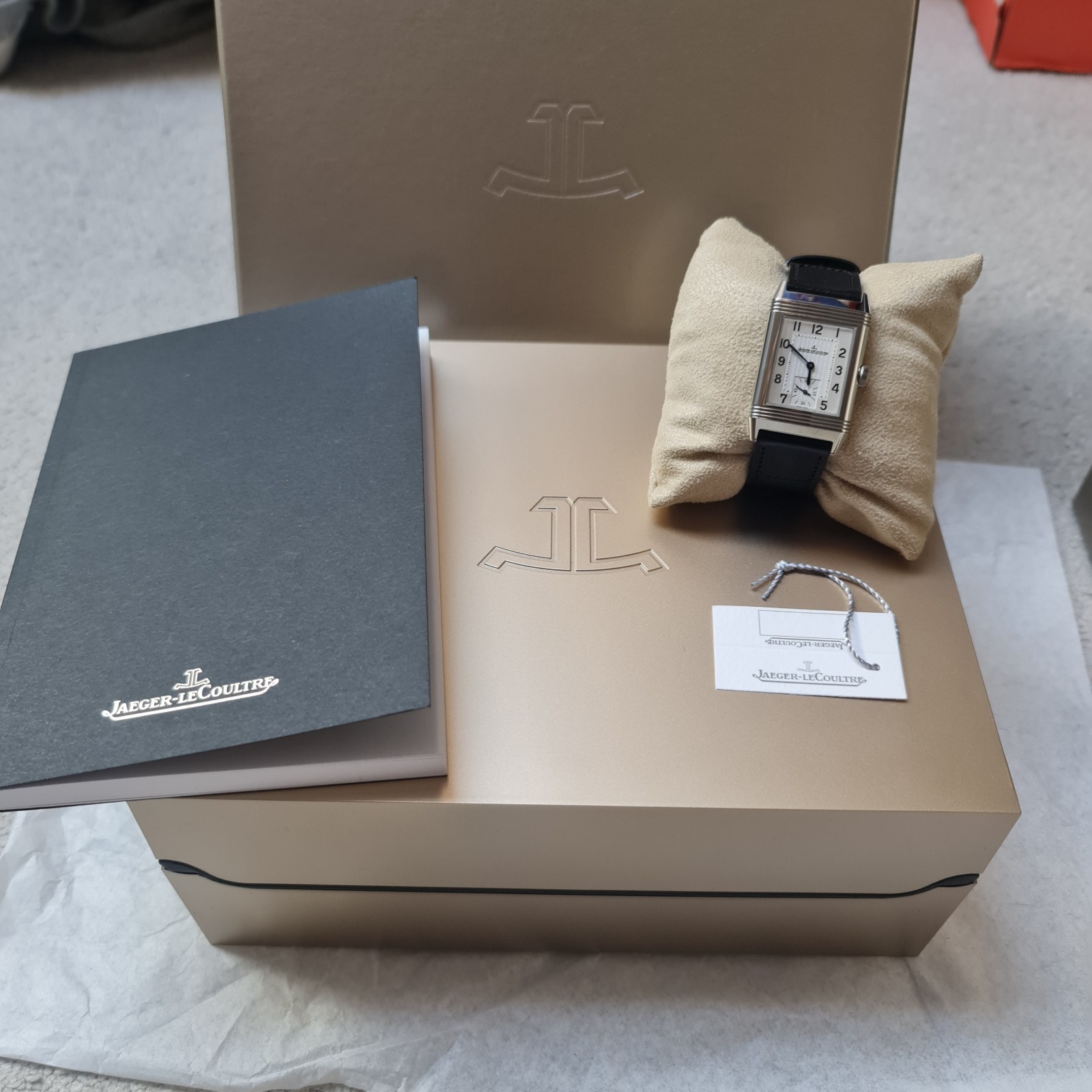 JLC Reverso Classic, Monoface Small Seconds Q3868520, Near Mint, Box And Papers