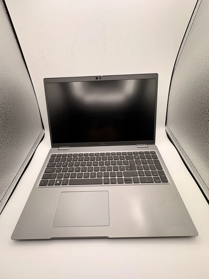 Dell Latitude 5530 · i5-1235U · 16GB · 256GB, photo 4 of 5