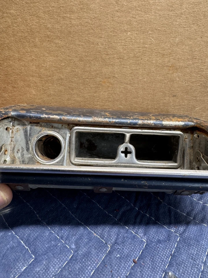 Bandeja de cinzas 1958 Oldsmobile 98 - Imagem 3 de 4