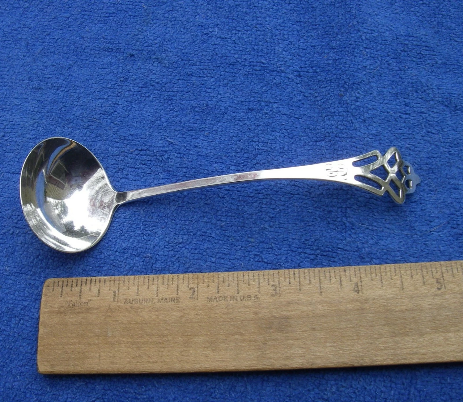 Lunt Sterling PYNCHON (1908) SAUCE / CREAM LADLE-5 1/8 In-Mono B