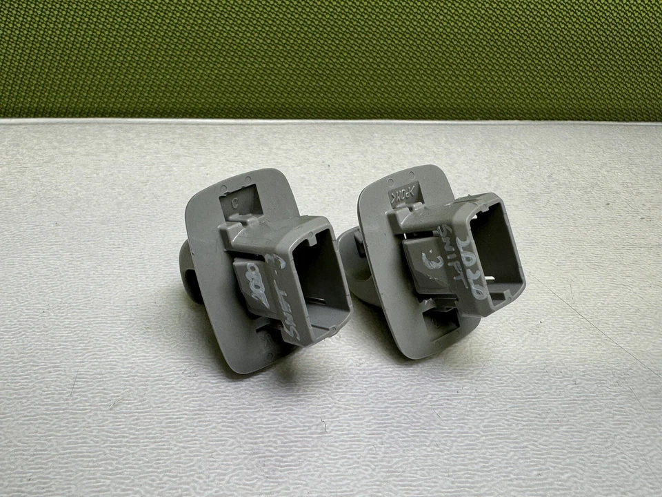 ✅ 2020 SUZUKI SWIFT MK4 A2L SUN VISOR CLIP X2 PAIR •3 - Image 3 of 4