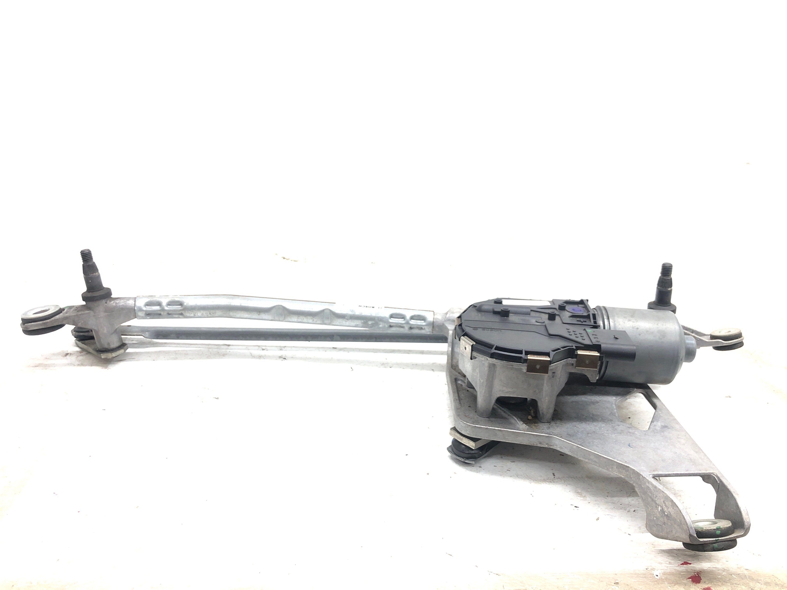 2016-2020 BENTLEY BENTAYGA FRONT WIPER ARM MOTOR & LINKAGE 4M1955119A 4M1955023B