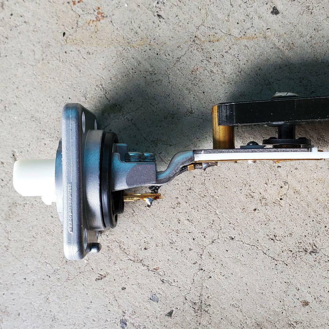 kmさん用 New Engine Oil Level Sensor 89491-50082/89491-50081 for Toyota