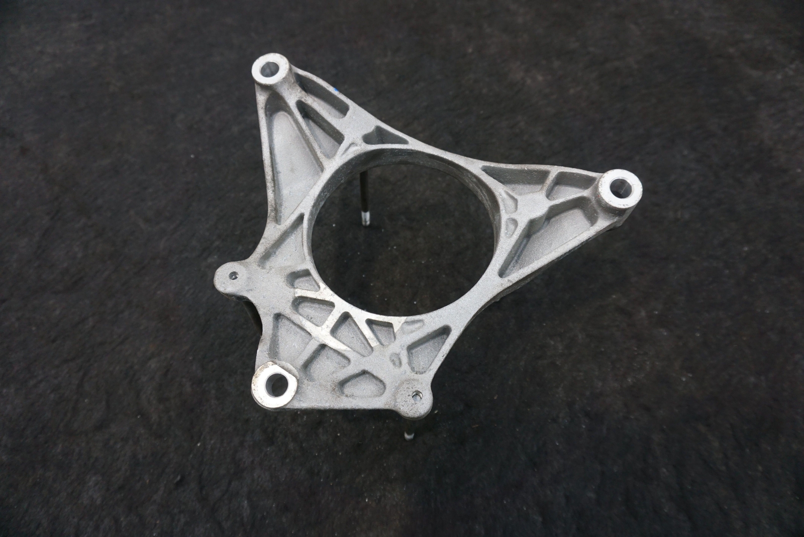 Transmission Gearbox Oil Radiator Bracket Mount 2266829 Ferrari California 2014