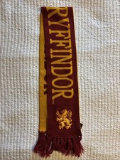 Harry Potter Scarf Gryffindor Universal Studios Embroidered Logo Maroon Gold