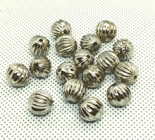 Silvertone Metallic Plastic 10mm Fluted Round Beads 25 pc.