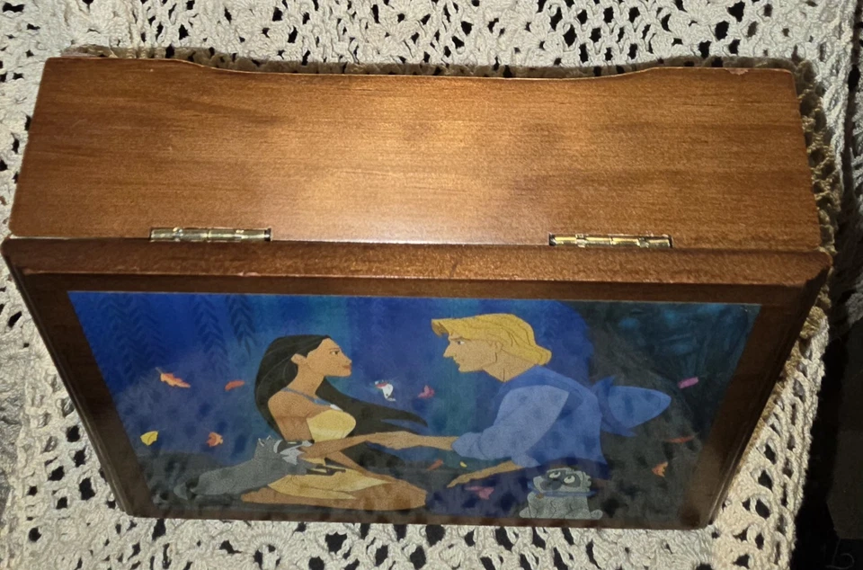 Caixa de música Disney Pocahontas joias cores do vento - Imagem 4 de 4