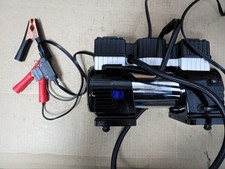 Amazon Basics Compressore Aria Digitale Portatile 12V DC Doppio Cilindro 120 PSI