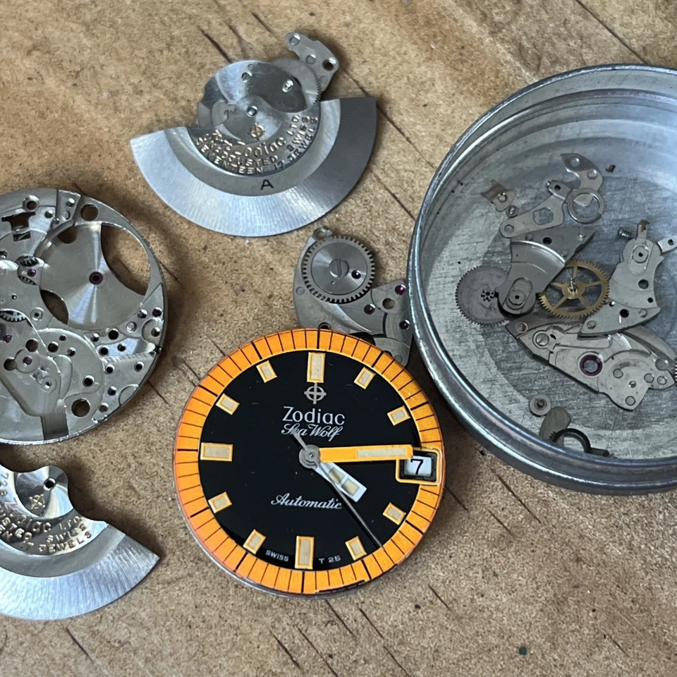 Reloj Hombre Vintage ZODIAC Naranja/Negro SEA WOLF 17 Jewel T 25 Movimiento Piezas Foto 2 de 4