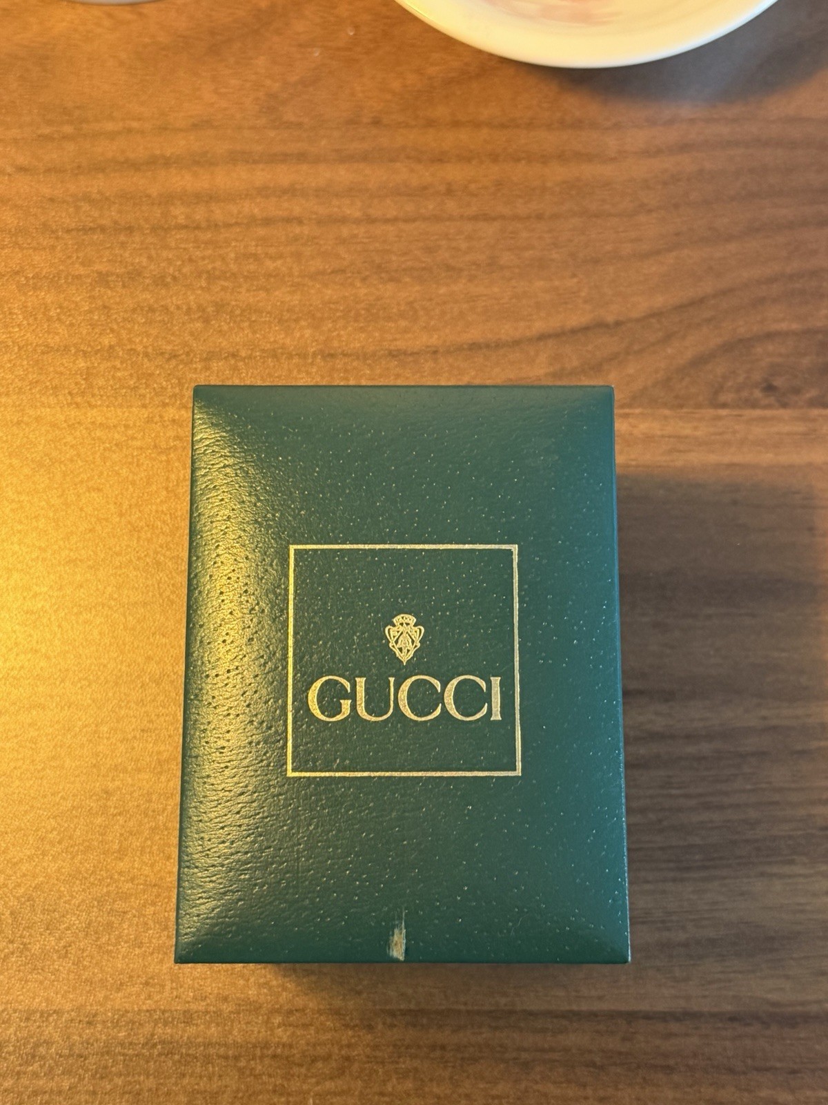 Authentic Gucci Watch with 8 Interchangeable Beze… - image 8