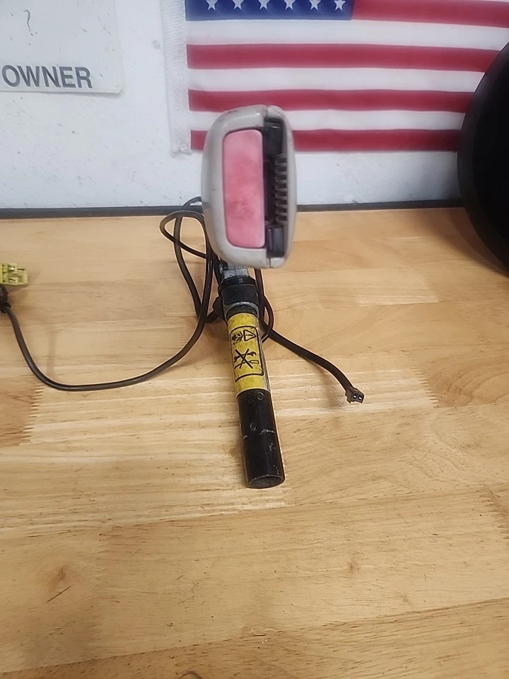 Cadillac Sevilla 1998-2004 OEM conductor izquierdo cinturón de seguridad cinturón hebilla pestillo Foto 4 de 4