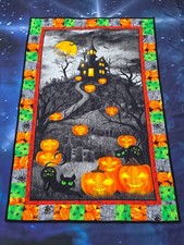 HANDMADE NEW QUILTED WALL HANGING HALLOWEEN PUMPKINS HAUNTED HOUSE MOON CAT 3