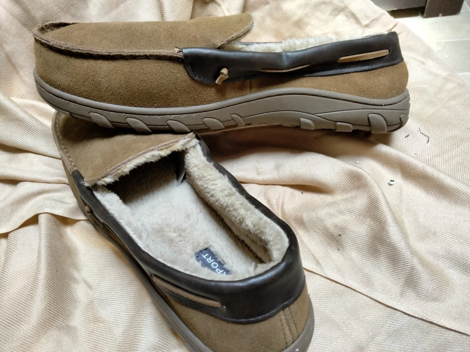 Chinelos Mocassim Rockport Masculino Espuma de Memória Camurça Marrom Tamanho 12 EUA - Imagem 3 de 4