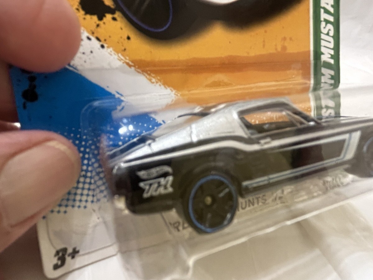 2012 HOT WHEELS TREASURE HUNTS 67 CUSTOM MUSTANG 7/15 BLK