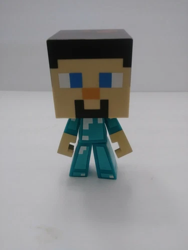 FUNKO POP! GAMES #322 STEVE IN DIAMOND ARMOR  MINECRAFT  GAMESTOP EXCLUSIVE