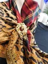 New Old Stock  Boxed Goldtone Scarf Ring