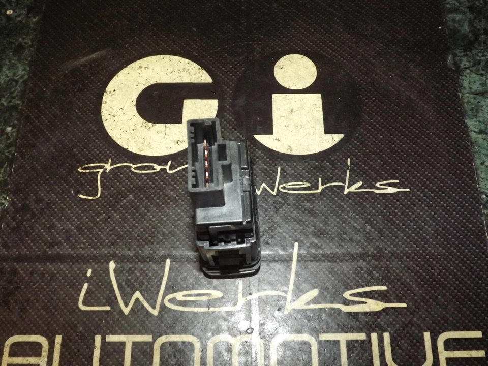 (1) 00-03 Acura TL / 98-02 OEM Honda Accord S84 parachoques delantero interruptor luz antiniebla V2 Foto 4 de 4