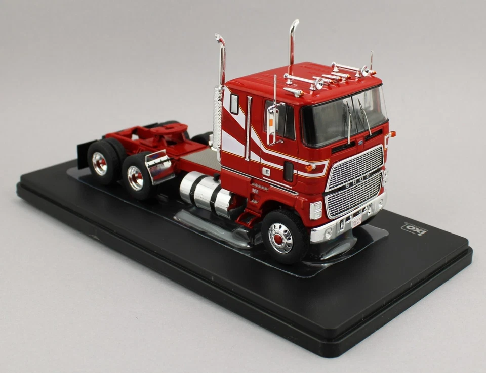 1:43 IXO Models *RED* 1976 FORD CL 9000 COE Semi Truck Diecast *NIB* - Image 4 of 4