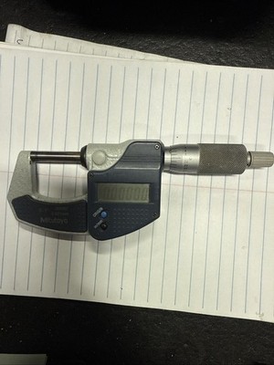USED Mitutoyo 0-1  .00005  0.001mm Digimatic Micrometer 293-831-30