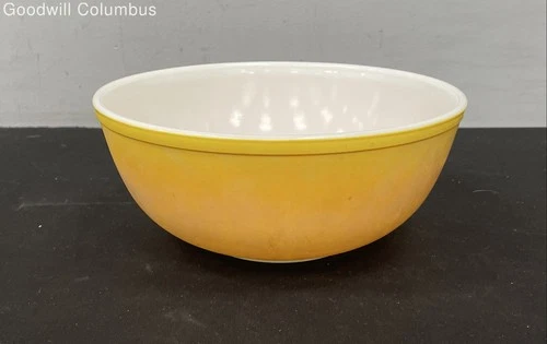 Vintage Yellow Milk Glass Mixing Bowl 11 Inch 4 Quart Ovenware Mid-Century