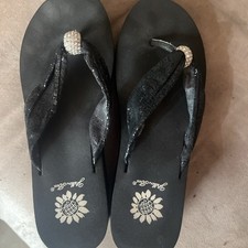 Yellow Box W Size 7 Flip Flops Silver Shine Glitter Wedge