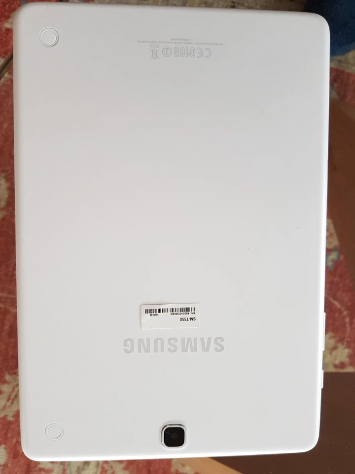 Samsung Galaxy Tab A SM-T550 16GB, WLAN, 24,6 cm (9,7 Zoll) - Weiß, Foto 3 von 5