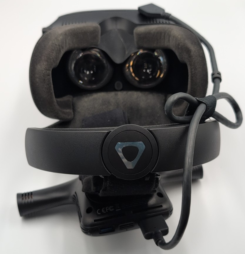 HTC VIVE Cosmos Elite VR Virtual Reality Headset Black Wireless Adapter Untested