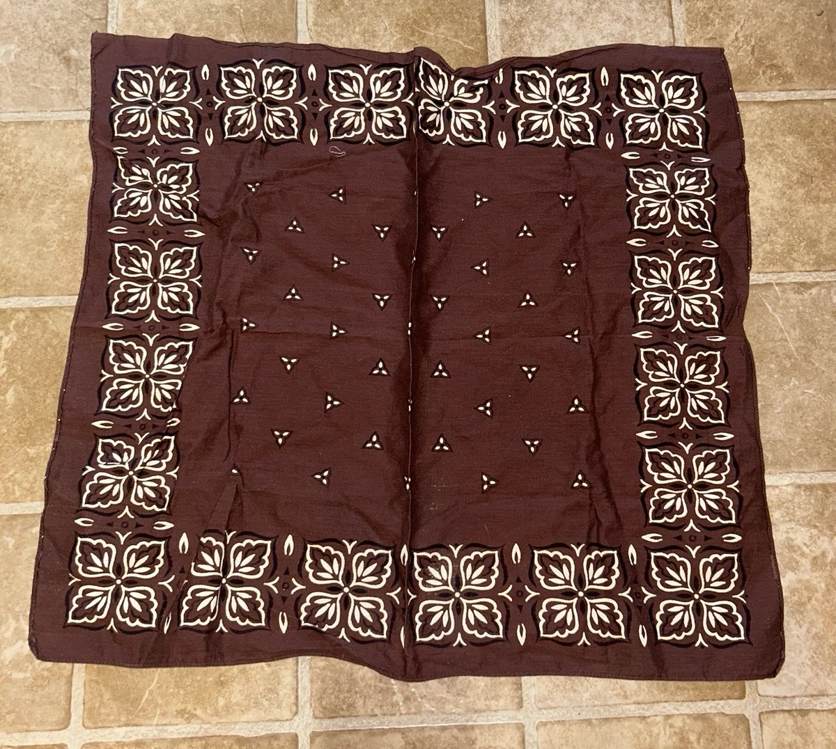 Western/Bandana 1950s Vintage Plain & Solid Handkerchiefs for sale