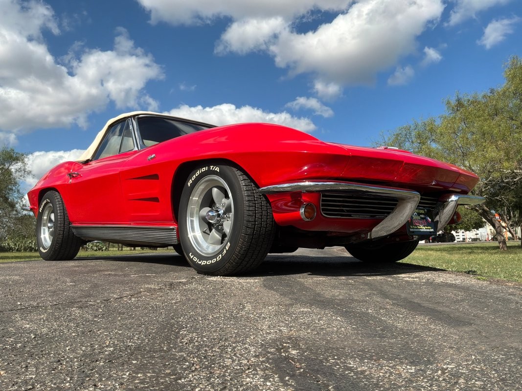 1963 Red Chevrolet Corvette   | C2 Corvette Photo 7