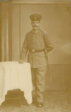 Soldatenportrait mit Bajonett, Infanterie-Regiment, K, Fotopostkarte