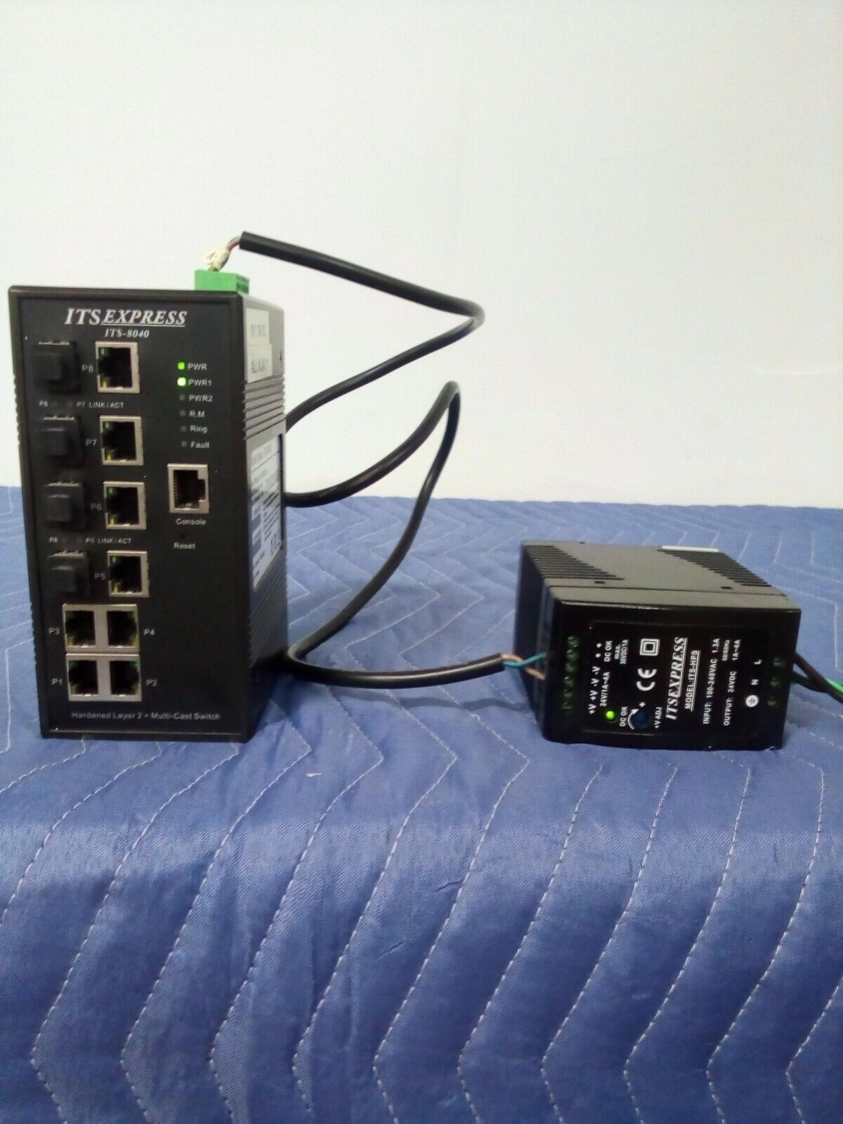 ITS EXPRESS ITS-8040 Hardened Layered 2+Multi-Cast Switch &ITS-HPS Power Adapter