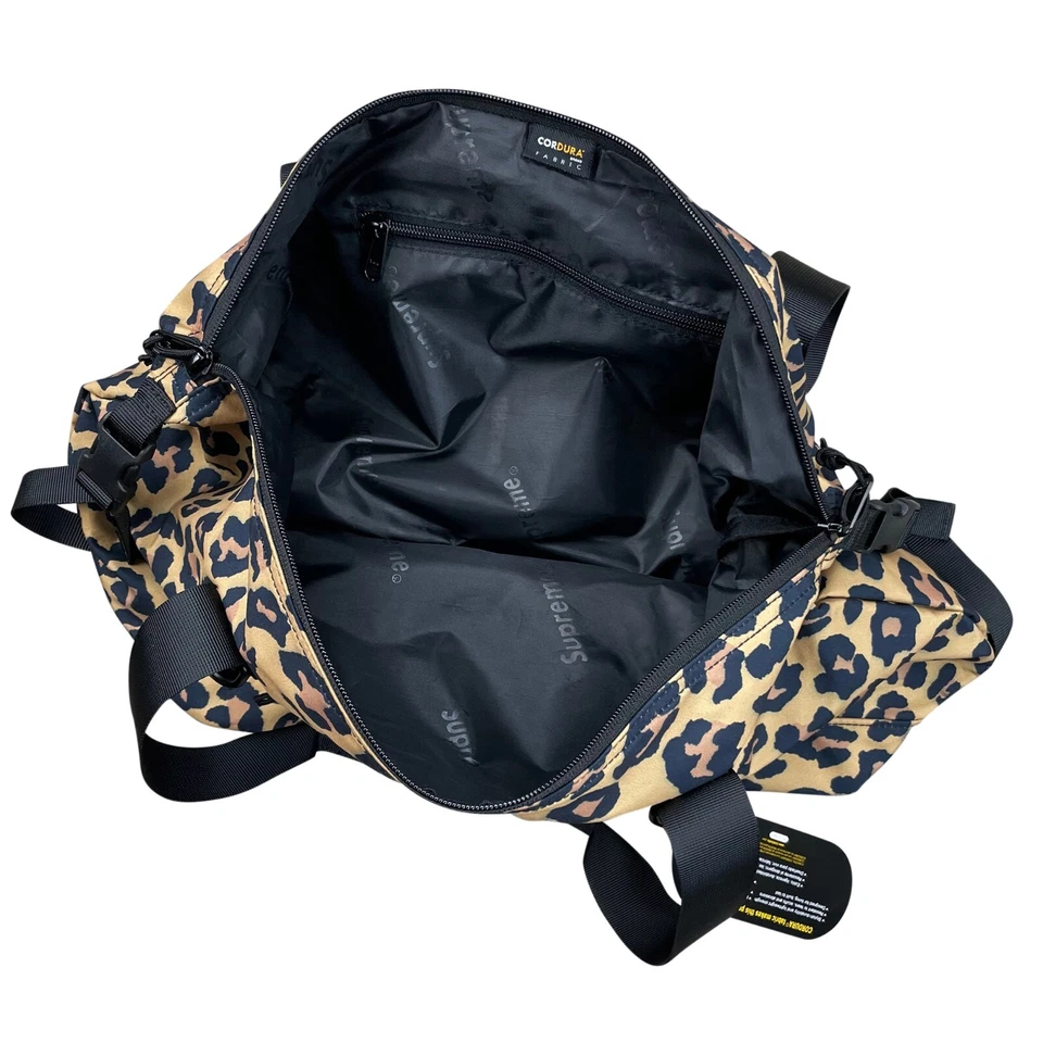 Mini bolso de lona Supreme FW20 leopardo Foto 3 de 4