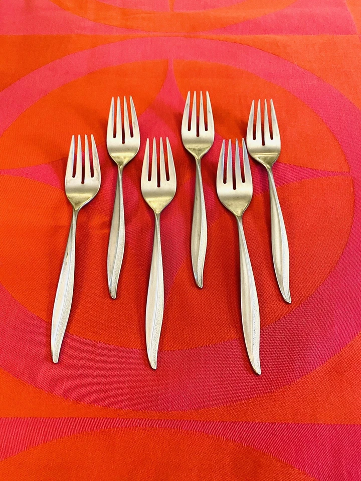 Tenedores de ensalada MCM Oneidacraft Deluxe Textura texturizados 6 1/4" NO DORADOS de colección Foto 3 de 4