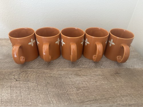 Pottery Barn Dune Coffee Mugs Set Of 5 Cups Orange Cream Flower Tea Fall Autumn - Picture 7 of 13