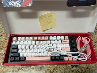 Glorious GMMK PRO 75% Black (NovelKeys Cream Switches)