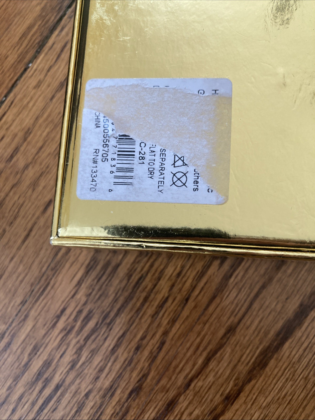 Michael Kors Hat~Scarf~Gloves Boxed Set Camel/White MK Logo NEW thumbnail 3