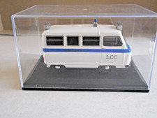 Oxford Die-Cast 76JM004 Austin Morris J2 Ambulance LCC  1:43+ box
