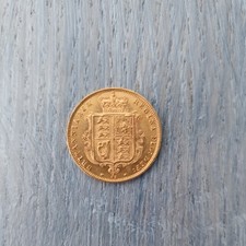 22ct Gold Half Sovereign Shieldback Queen Victoria 1877 Die No 32 London Mint