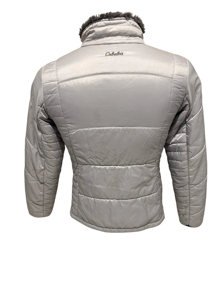 Jaqueta acolchoada Cabela’s feminina pequena PrimaLoft isolada cinza lã 124 - Imagem 4 de 4