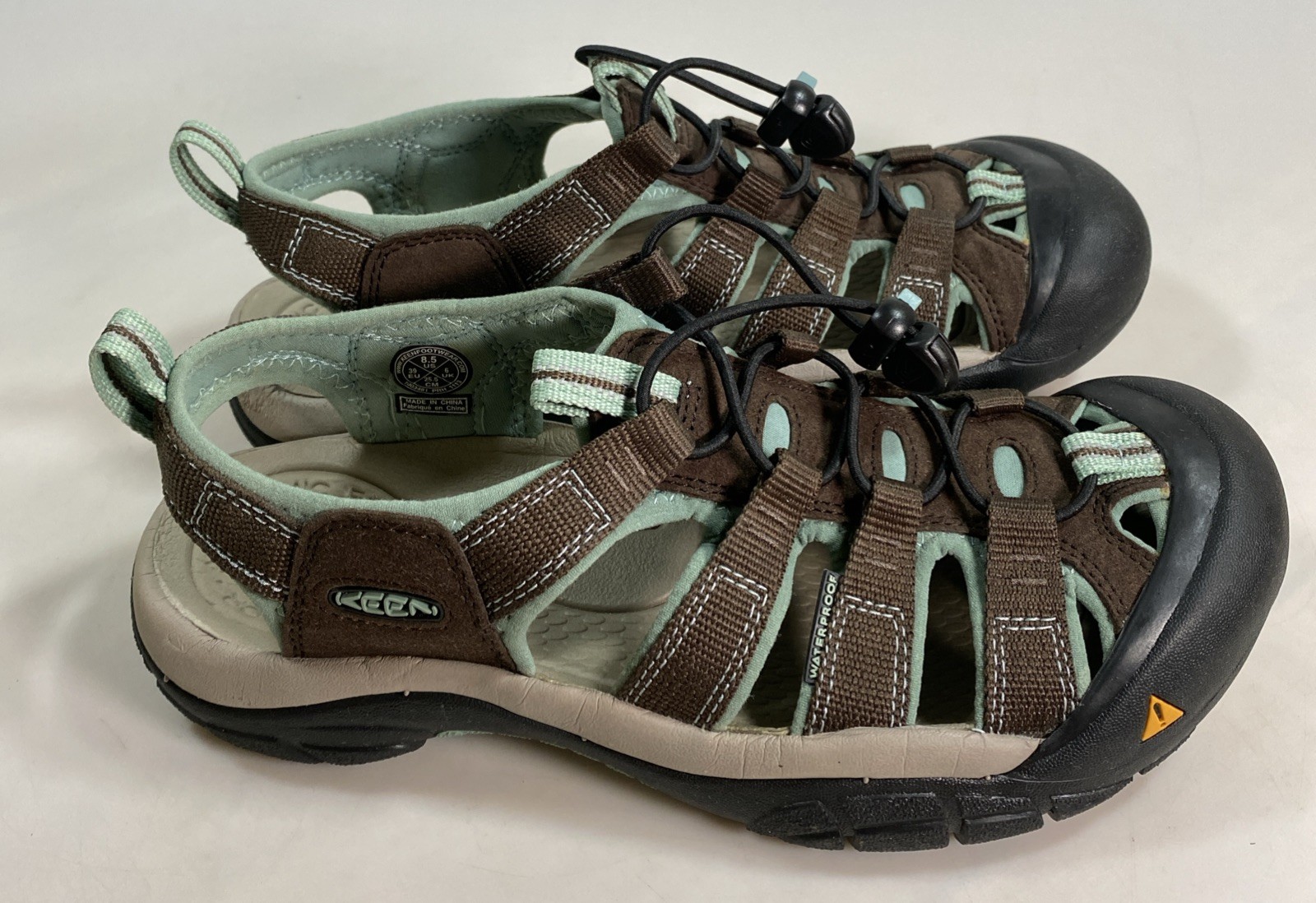 Sandalo Keen donna taglia 8 5 nero ardesia Canton Newport H2 escursionismo scarpa acqua sport