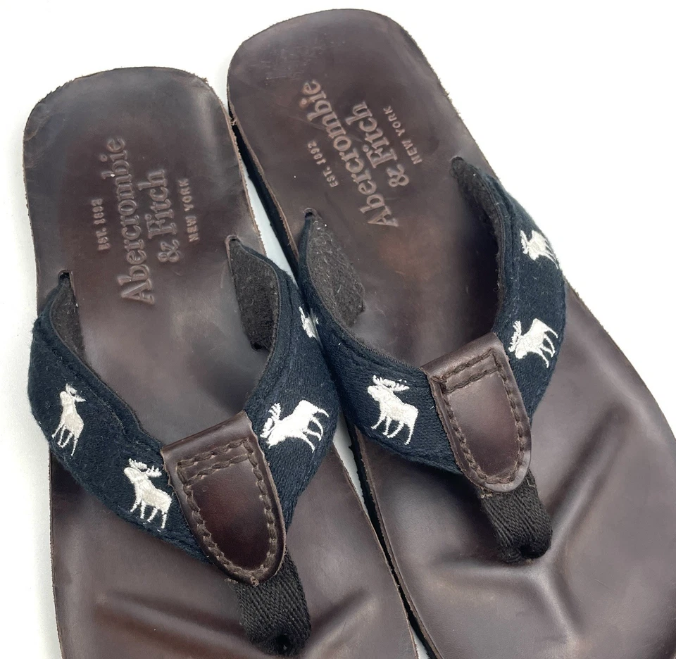 Sandalias chanclas de colección Abercrombie & Fitch para hombre grandes bordadas logotipo de alce Foto 3 de 4