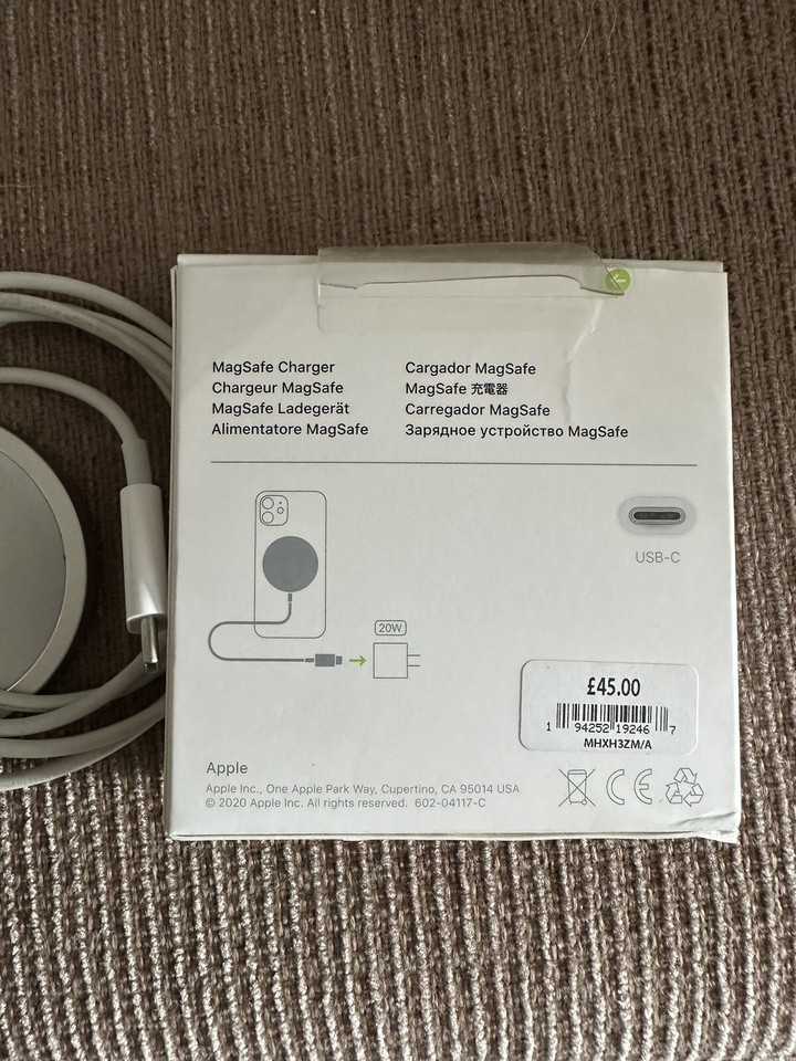 Apple MagSafe Universal Wireless Charger - White (MHXH3AM/A) | eBay