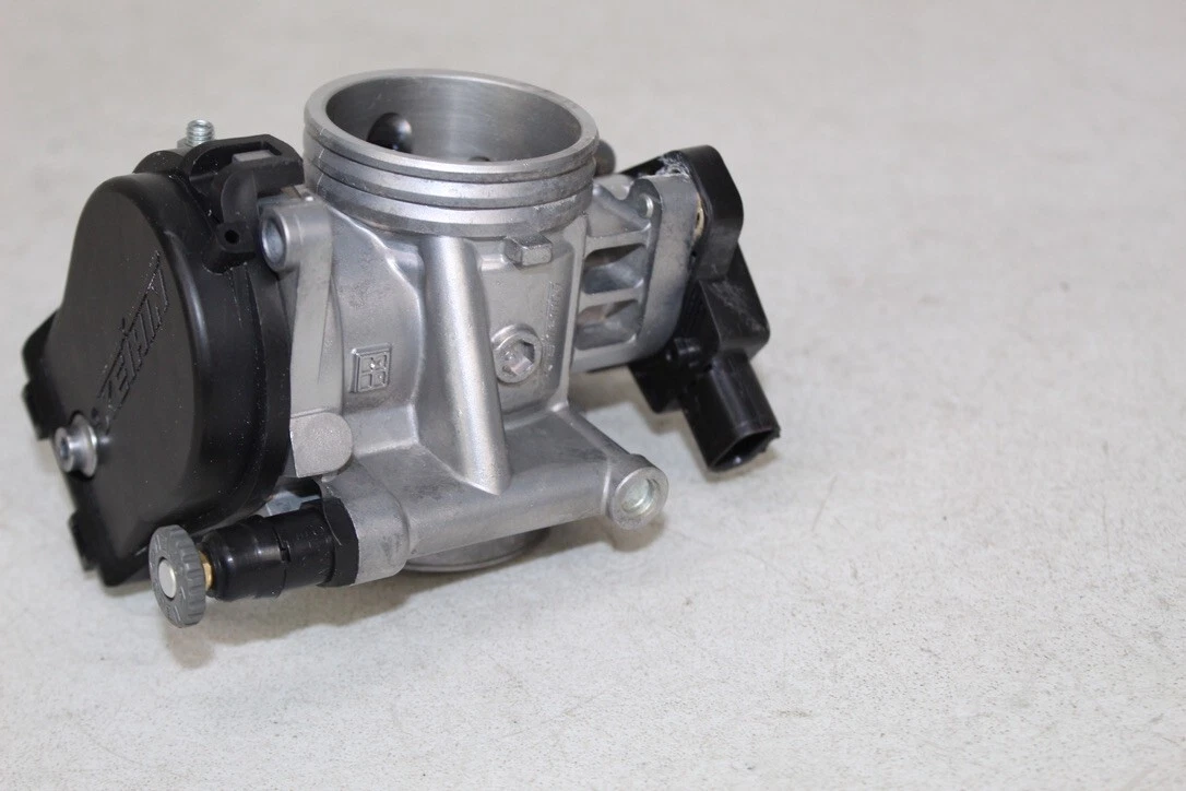 2014 - 2017 Yamaha YZ450F OEM Throttle Body 1SL-13750-00-00 2014 - 2017 Yamaha YZ450F OEM Throttle Body 1SL-13750-00-00