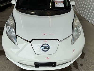 13-17 NISSAN LEAF FRONT HOOD BONNET W/ HINGES GLACIER WHITE QAK