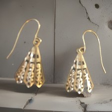 14K Yellow Gold Filigree Fan Shape Drop Dangle Earrings 1"