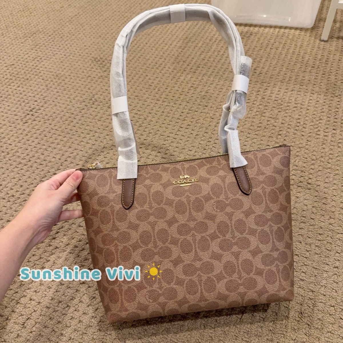 NWT COACH Fiona Zip Tote Bag In Signature Canvas CBT18 Gold/Tan