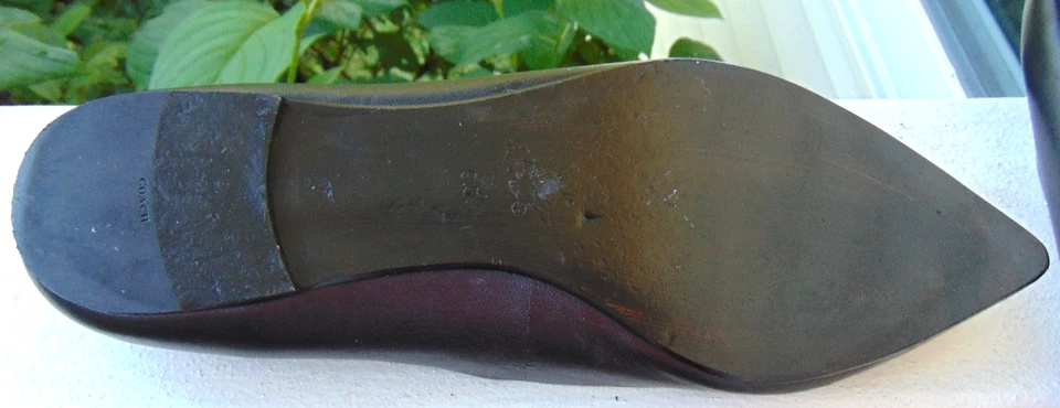 COACH FG1862 WOMENS BLACK RED LEATHER POINTY TOE FLAT SHOES TEA TREE FLOWER~9.5B - Image 4 of 4